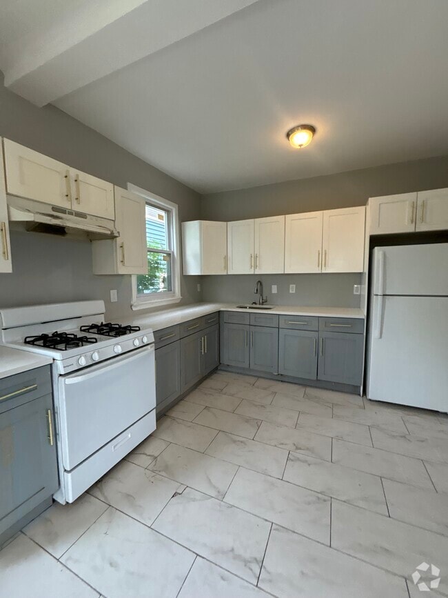 Building Photo - 905 S 16th St Unit 2 Rental