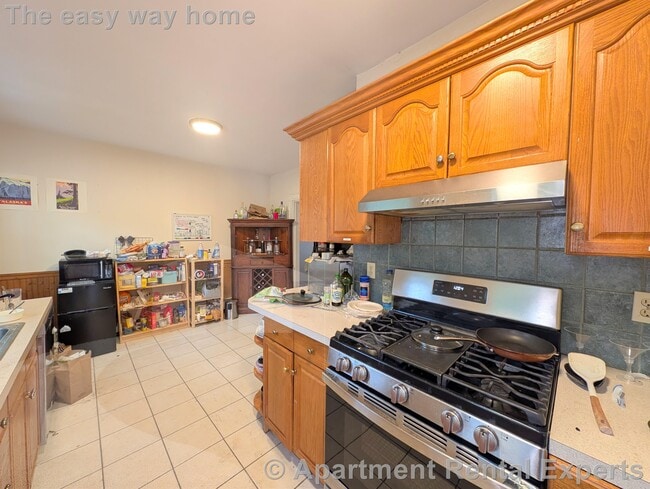 Photo - 16 Curtis Ave