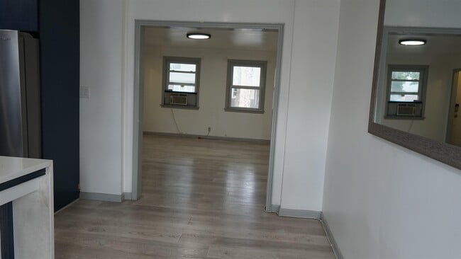 Photo - 323 Stevens Ave