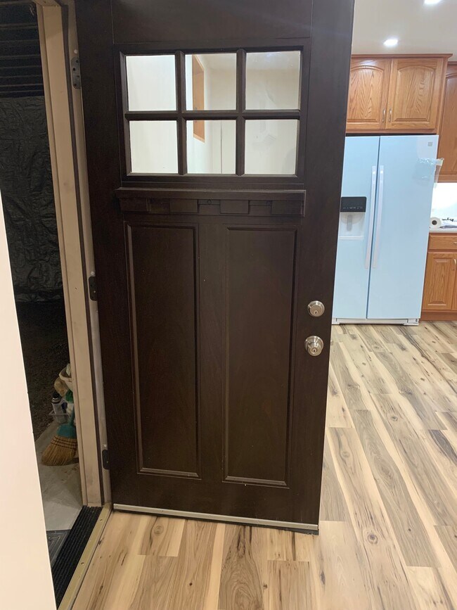 Photo - 52 Schoolhouse Rd