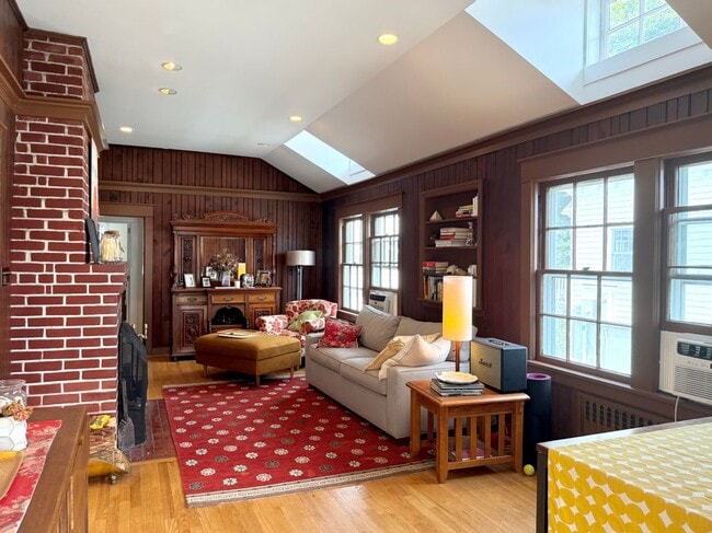 20 Norwalk Ave