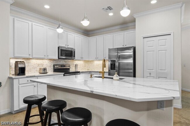 Photo - 9093 Glenforest Dr
