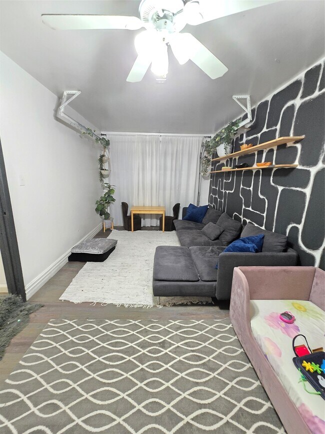 Photo - 6402 Frosty Brook Dr