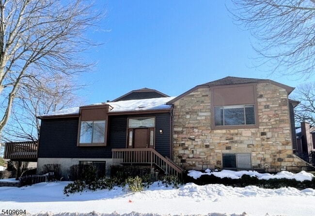 Photo - 82 Fallen Timbers Trail