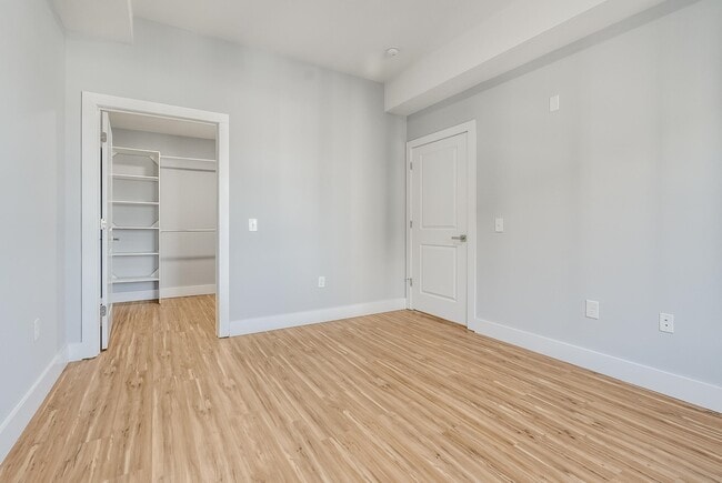 Photo - 424 Whiton St Unit 402