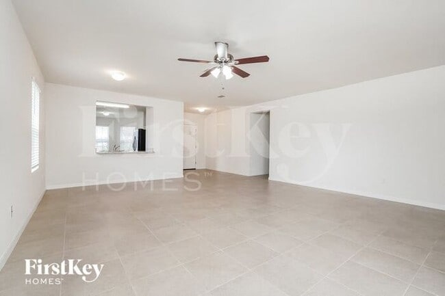 Photo - 441 SW 24th St