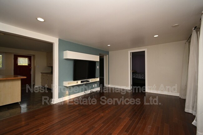 Photo - 5395 Erickson St Unit A