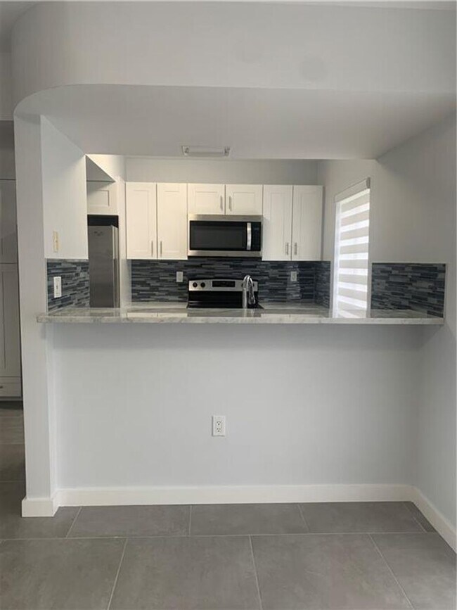 Photo - 103 Riviera Cir