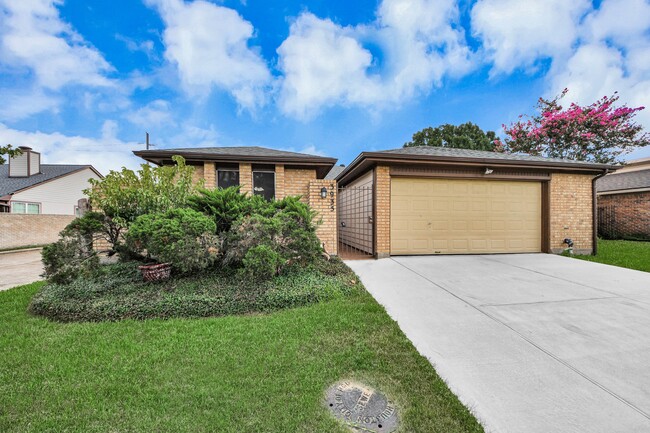 Building Photo - 3935 Heathersage Dr