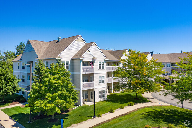 Building Photo - Country Meadows Rental