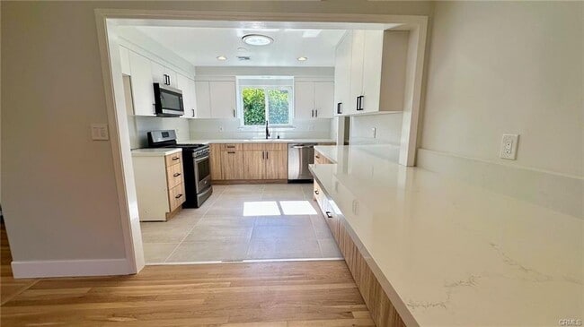 Photo - 23012 Gilmore St