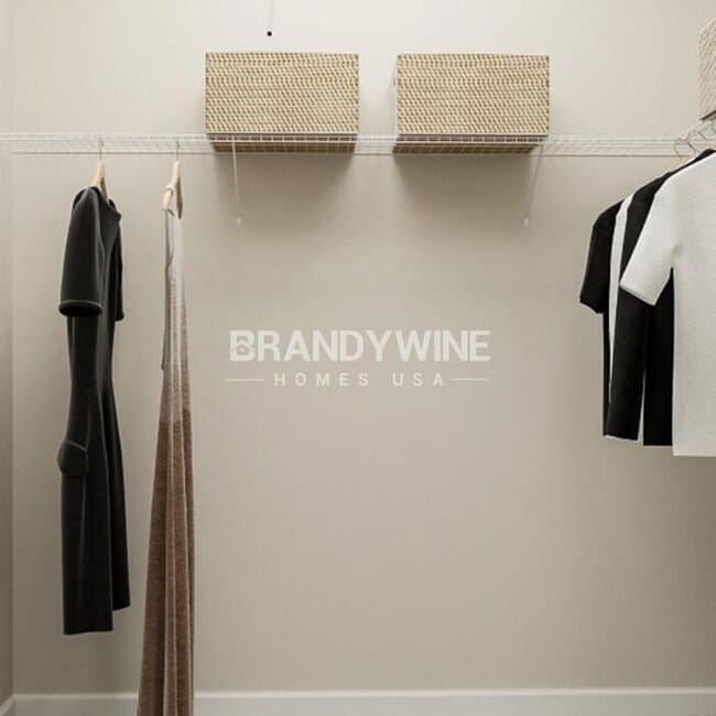 Photo - 852 Delft Way