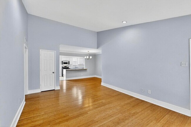 Photo - 7736 Meadow Rd Unit 203