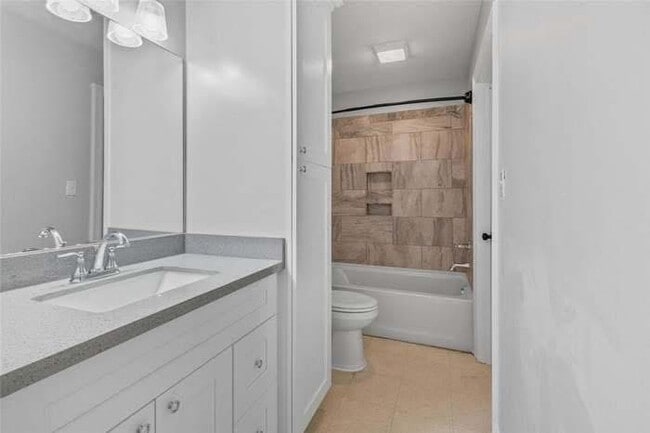 Photo - 3332 Carver Rd