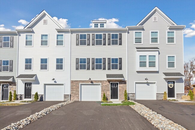 Photo - 308 Bennetts Ct Townhome