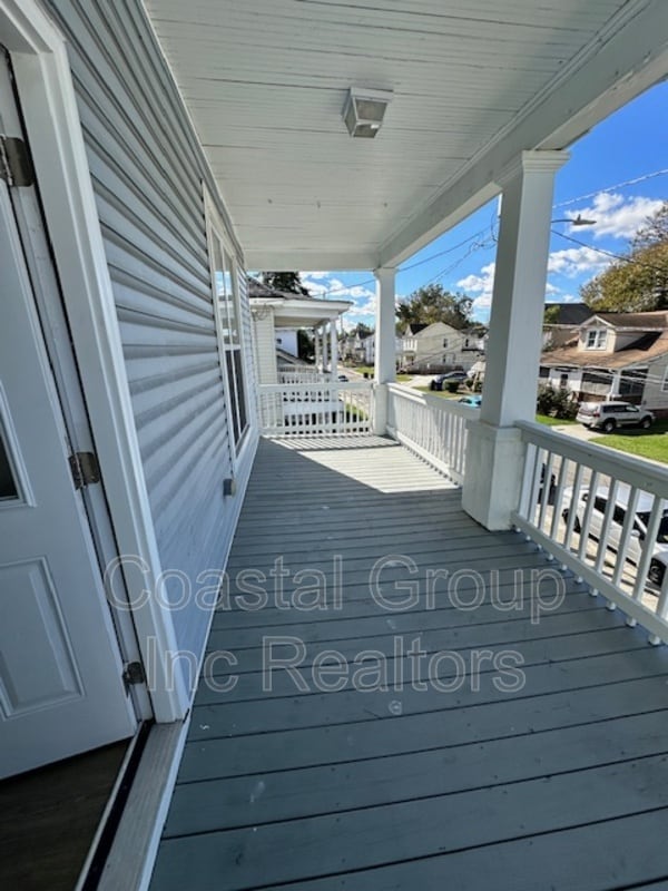 Photo - 1725 Prentis Ave
