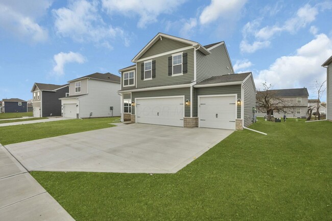 Photo - 891 Allegro Dr House
