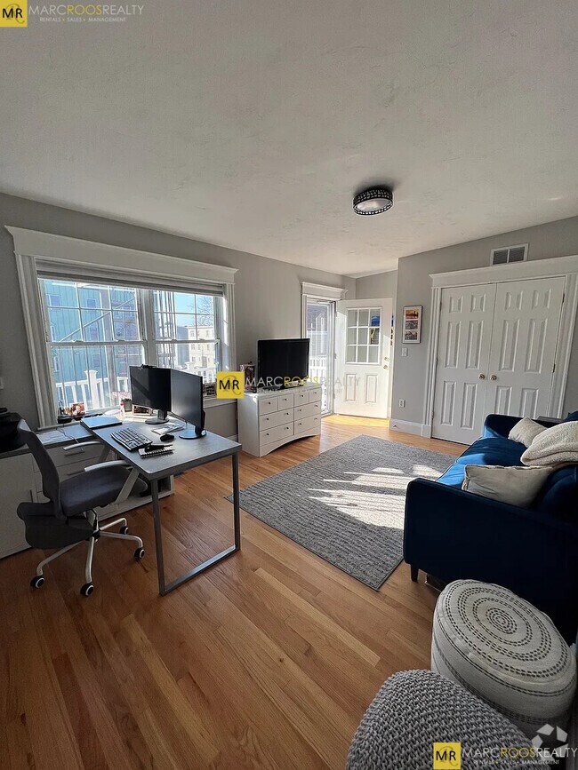 Building Photo - 153 D St Unit - Rental