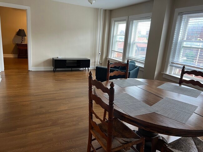 Photo - 4555 Main St Unit 402