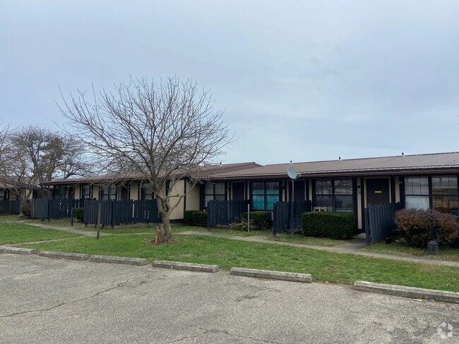 Building Photo - Piketon 35 Apartments