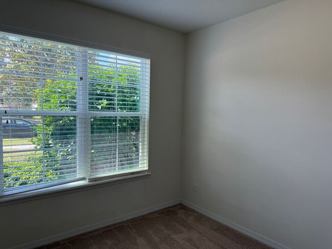 Photo - BEAUTIFUL 4 BEDROOMS, 3 BATHS,  SINGLE FAMILY HOME IN HARVEST LANDING IN CLERMONT