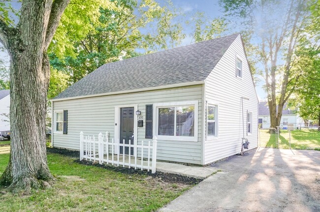 Photo - 890 Bucknell Rd Casa