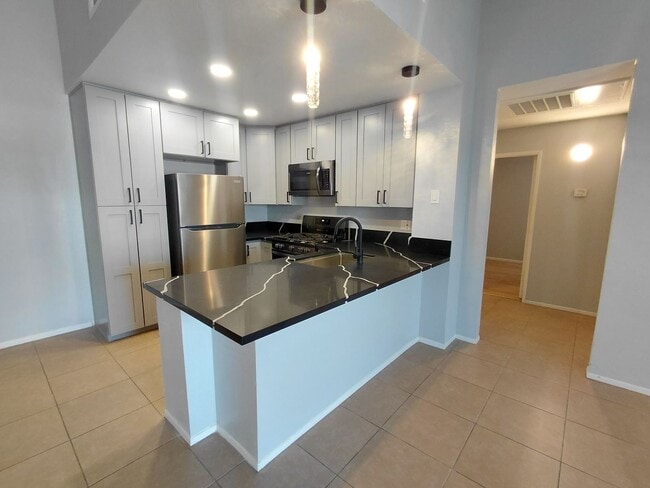 Photo - Stylish Condo Living in the Heart of Imperial!