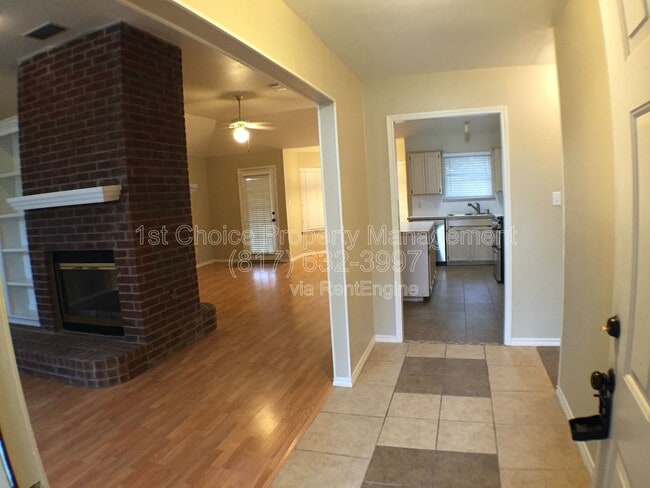 Photo - 1834 Meadow Crest Dr