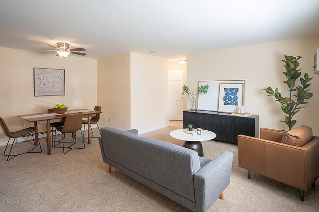 Living Area - Norris Hills