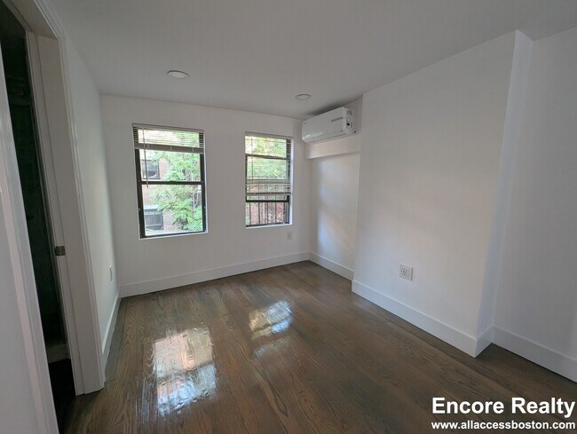 Photo - 61 Joy St Unit 9