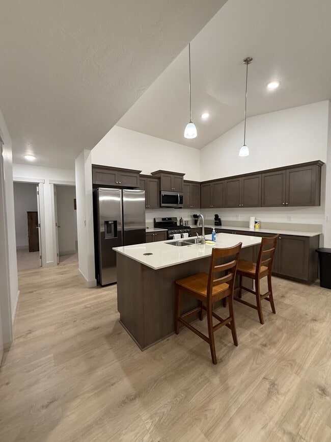 Photo - 385 Taft St Unit ID1397081P