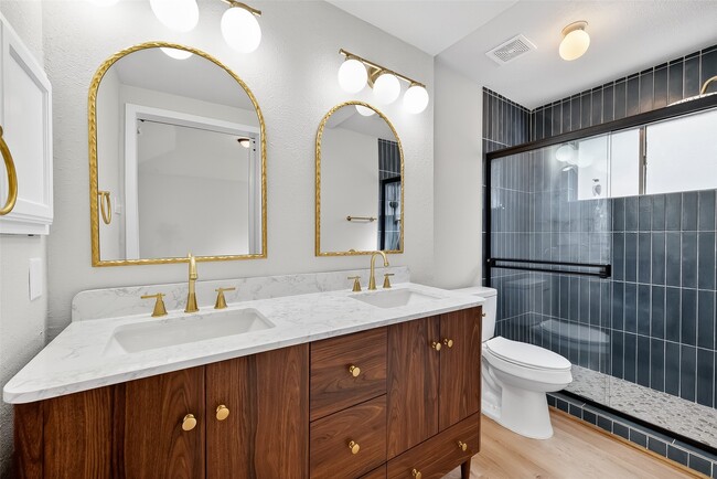 Photo - 5530 Oak Falls Dr