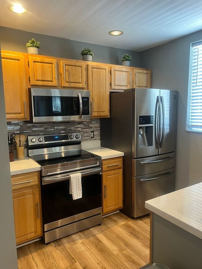 Photo - 4-bedroom, 3-bathroom townhouse in Kissimmee !