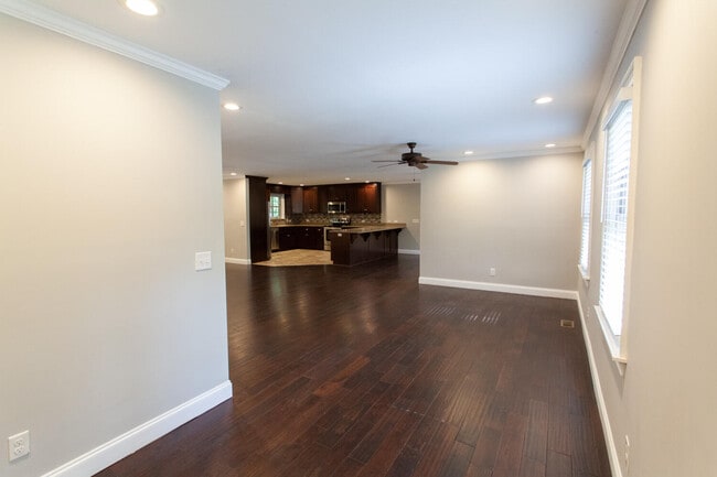 Photo - 2049 Powderhouse Rd SE