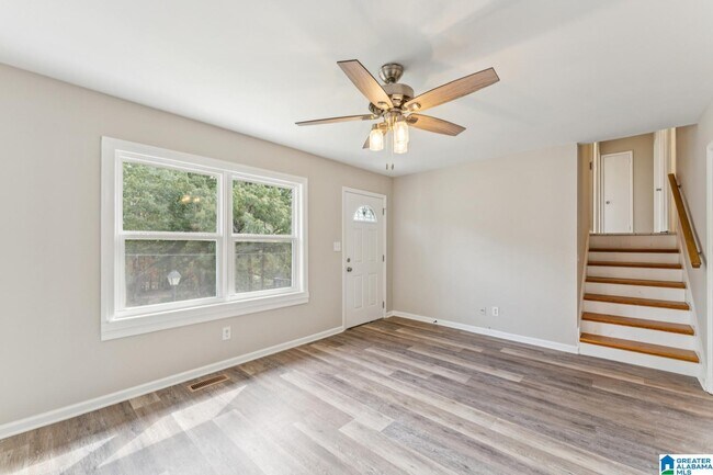 Photo - 1404 4th Pl NW