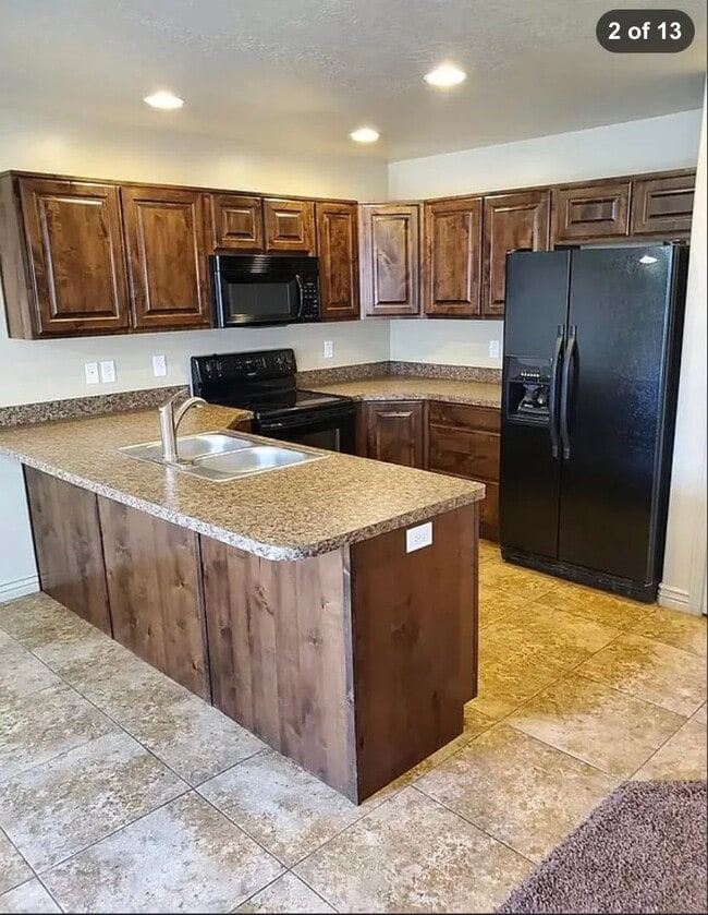 2271 S Knights Way