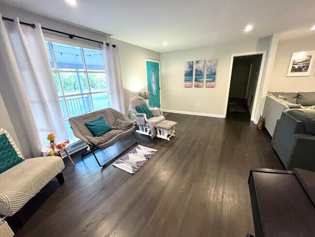 Photo - 5923 Murray Dr