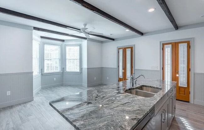 Photo - 321 Ashley Ave