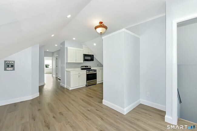463 Wilmot Ave Unidad 3