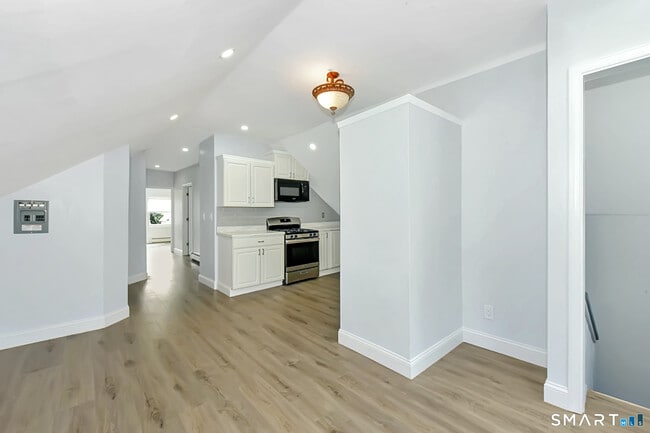Photo - 463 Wilmot Ave Unidad 3