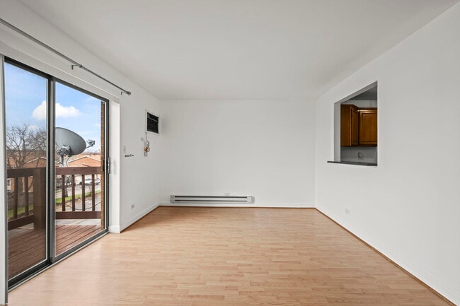 Photo - 1348 Geneva Dr