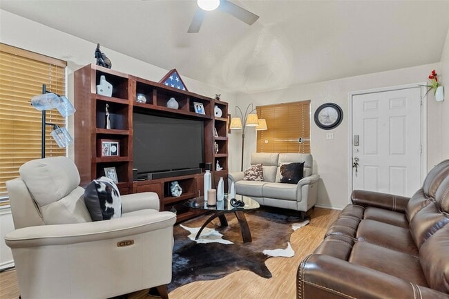 Photo - 1000 Christopher Ave Unit B