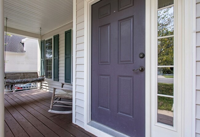 Photo - BEAUTIFUL 5 BEDROOM HOME IN HAMPTON PARK