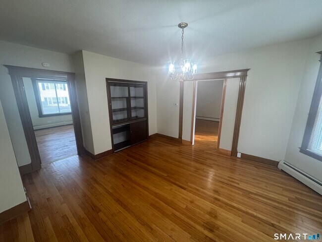 Photo - 110 Adelaide St