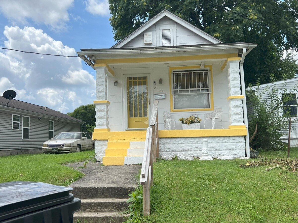 Photo - 2334 Woodland Ave