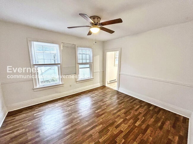 Photo - 802 E Broadway