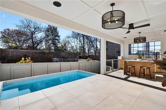 Photo - 636 Kennesaw Ave NE