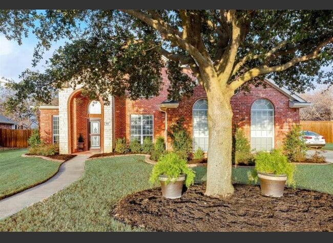 Photo - 820 Flagstone Dr