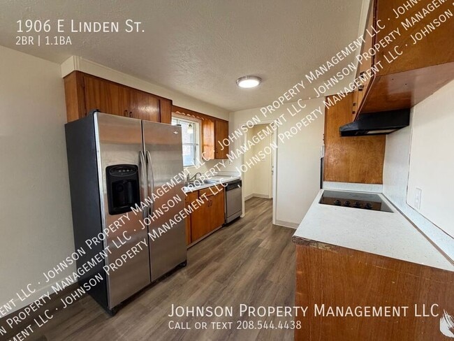 Photo - 1906 E Linden St