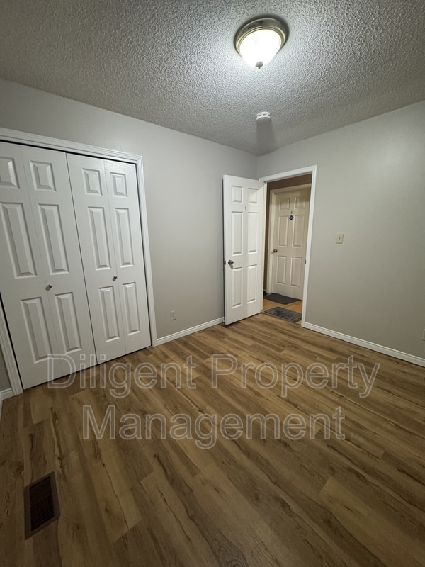 Photo - 641 Fortye Dr